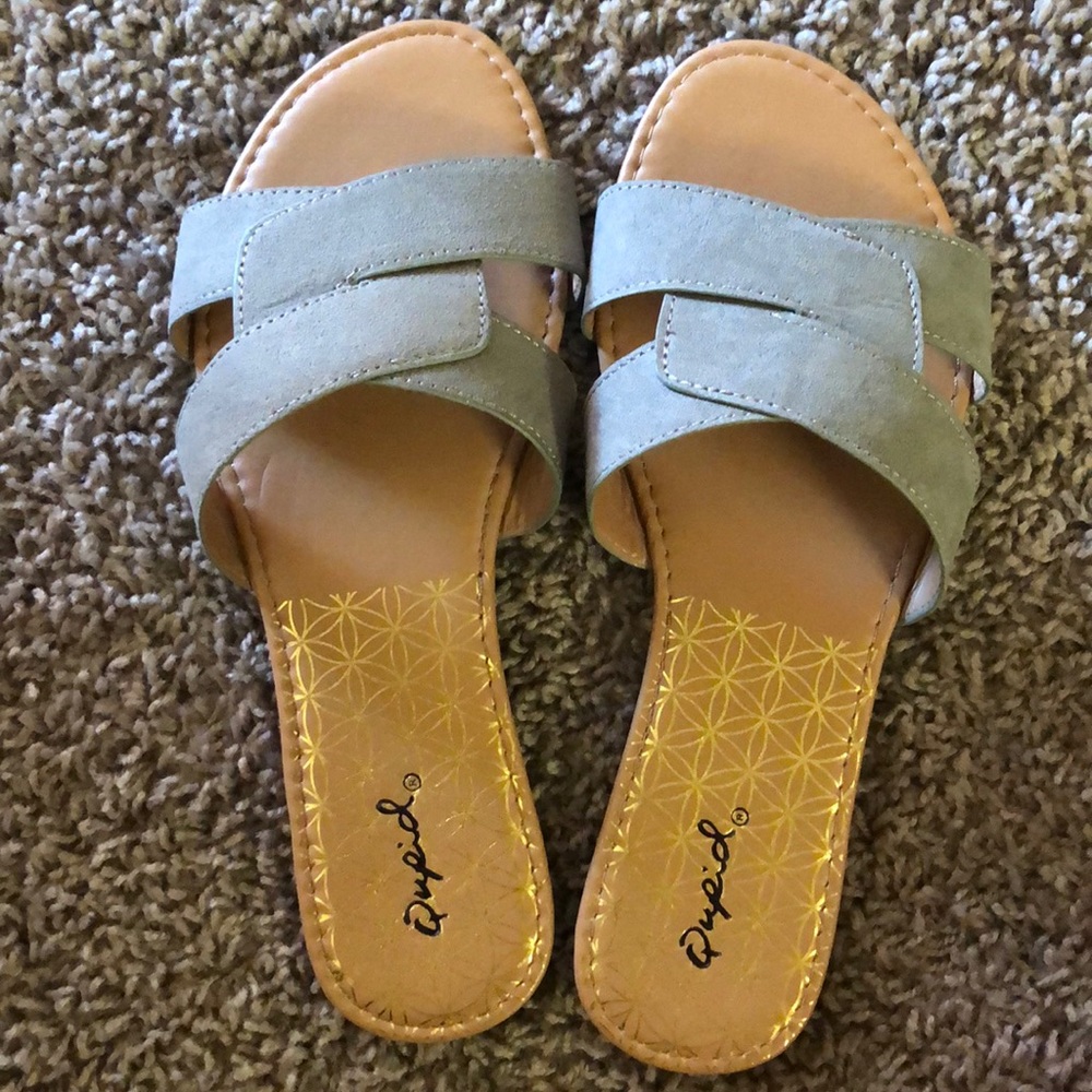 Archer Criss Cross Suede Sandals - Khaki